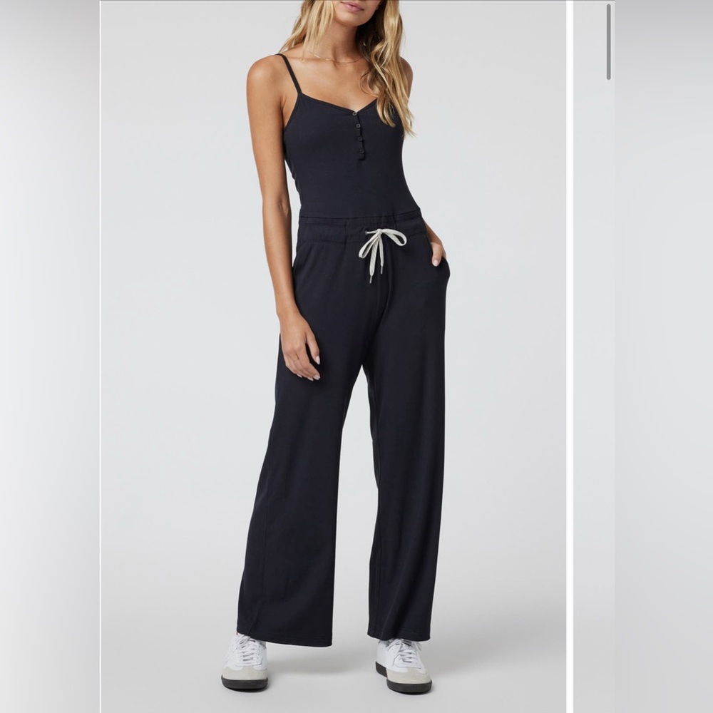 NWT Vuori Pose Henley Jumpsuit